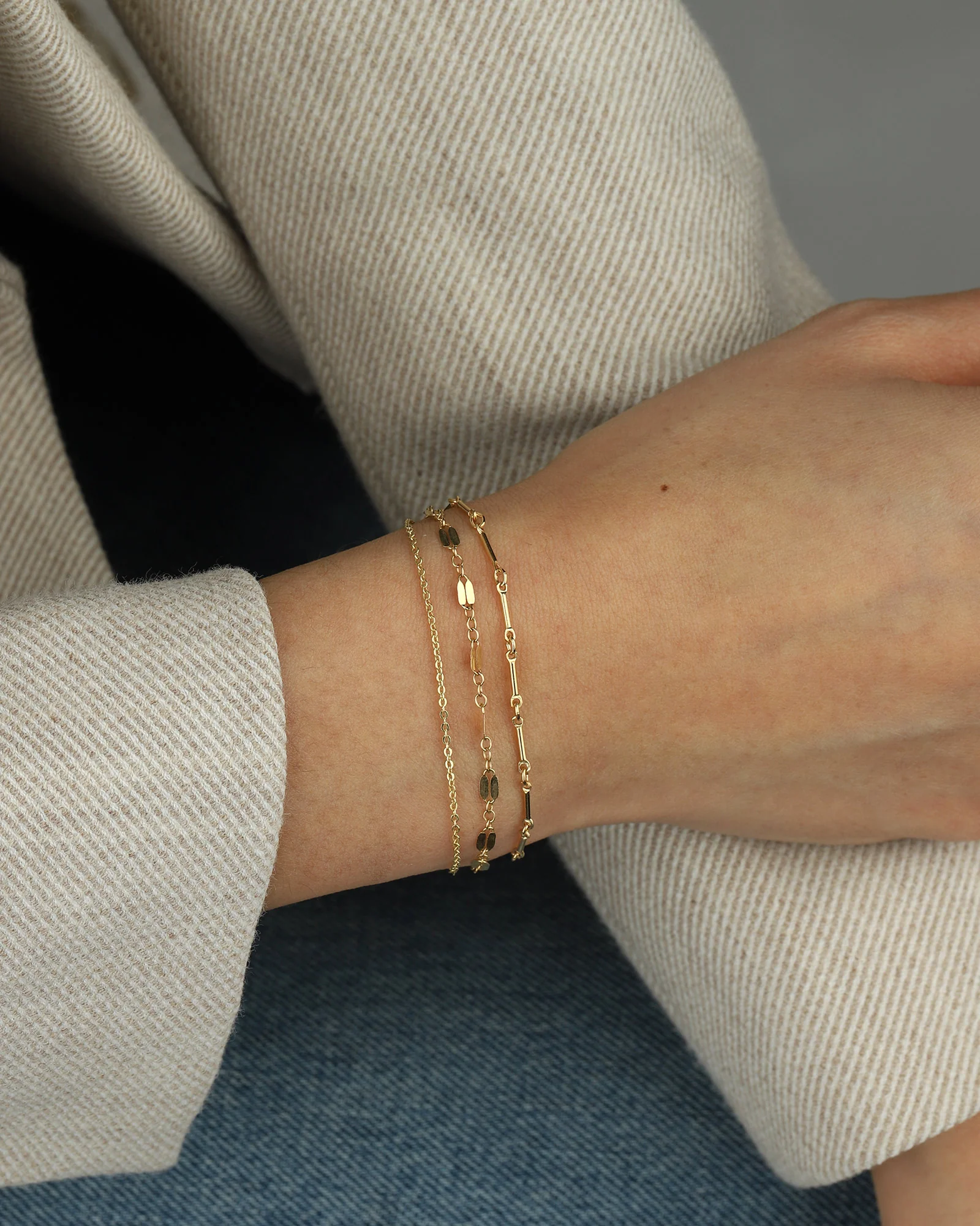 Three Row Bar Dap Cable Chain Bracelet - Image 2