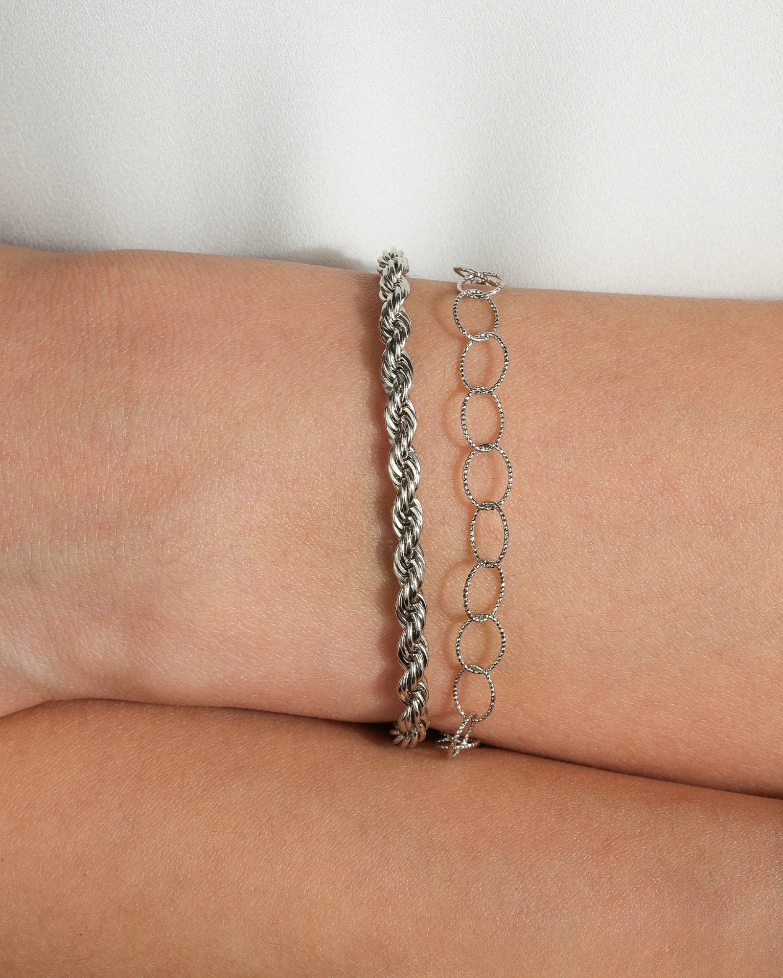 Oval Text Link Bracelet - Image 2