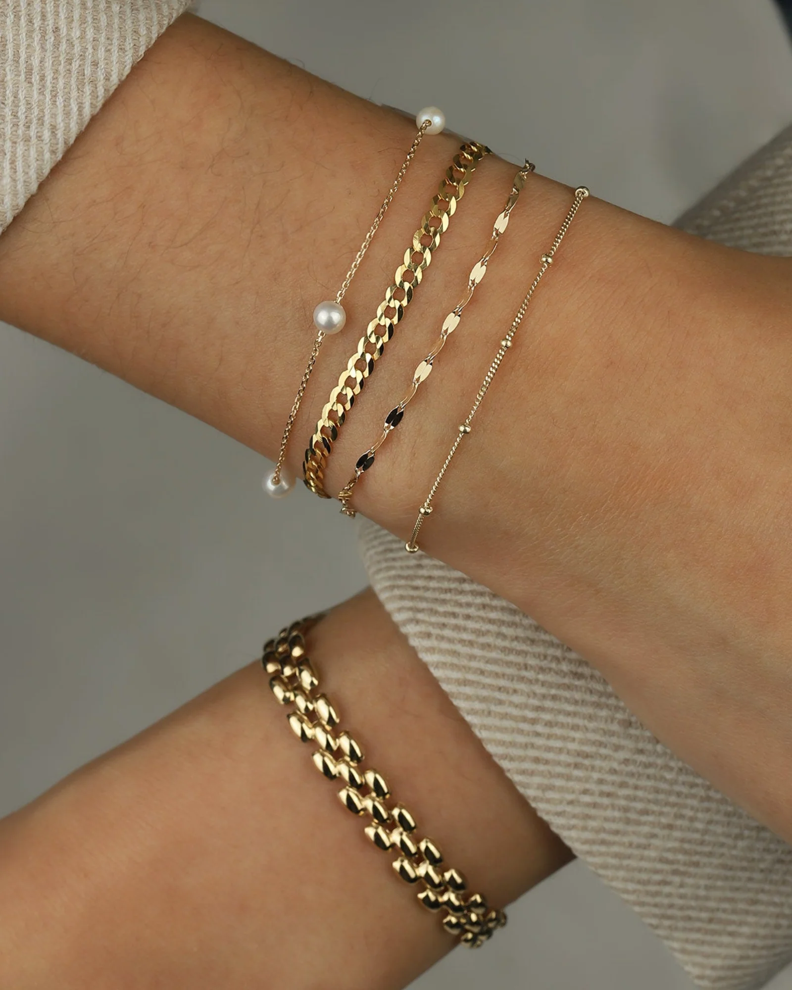 Station Pearl Bracelet - Image 3