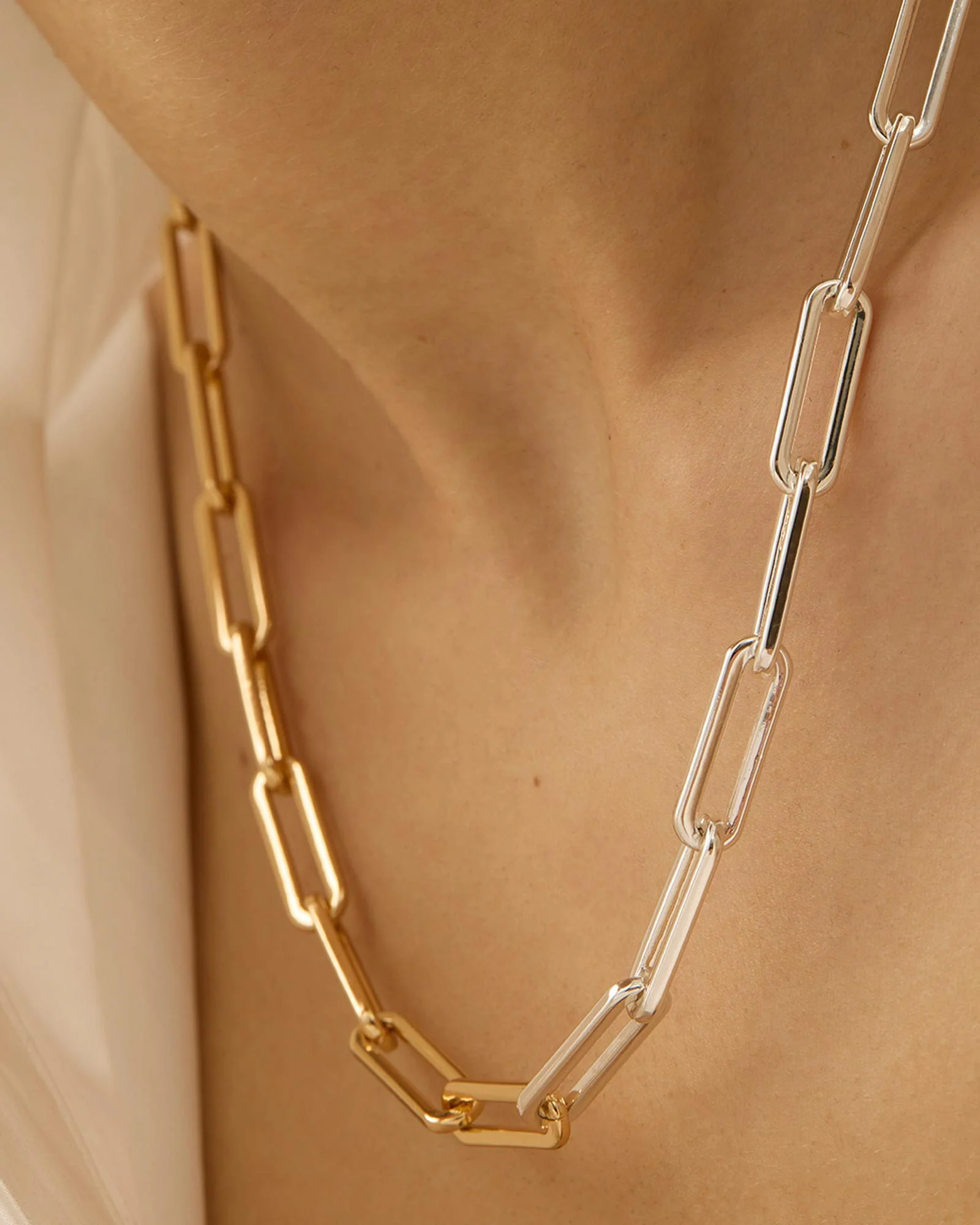 Andi Slim Necklace - Image 2