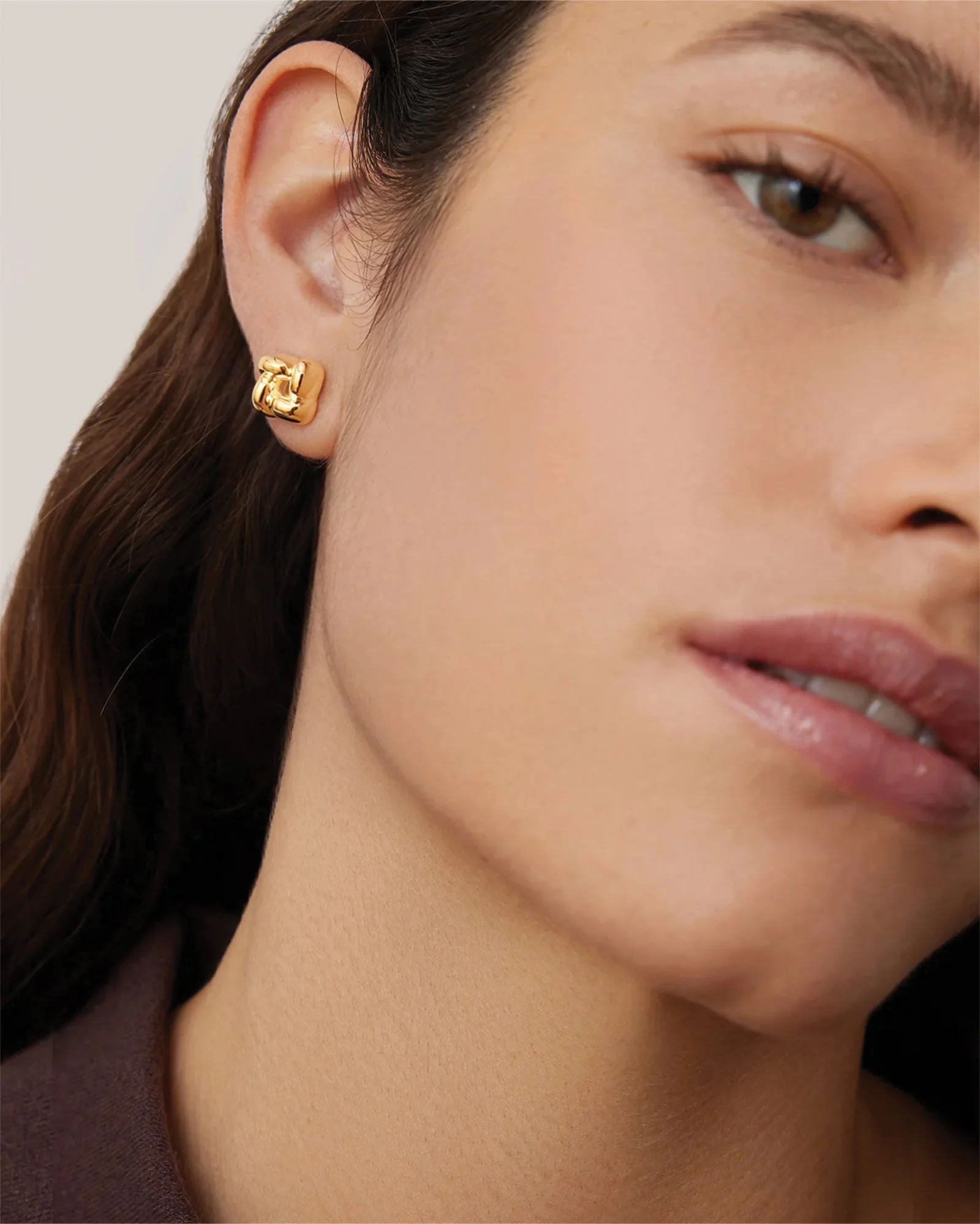 Mini Woven Square Earrings - Image 3