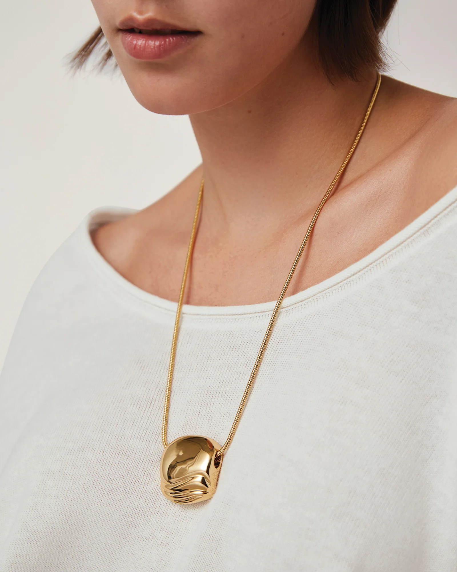 Rue Pendant Necklace - Image 4