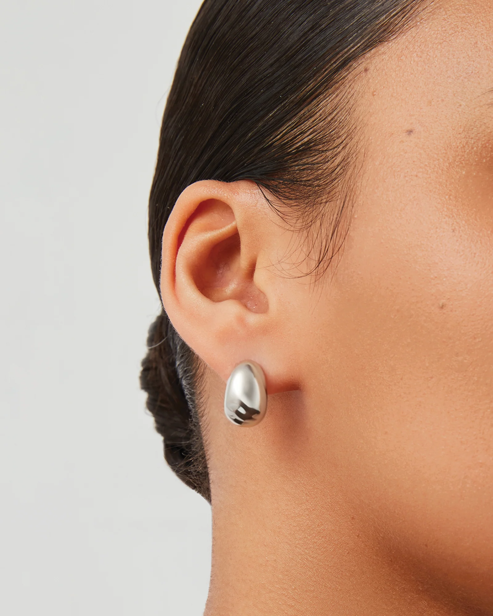 Small Nelle Hoops - Image 3