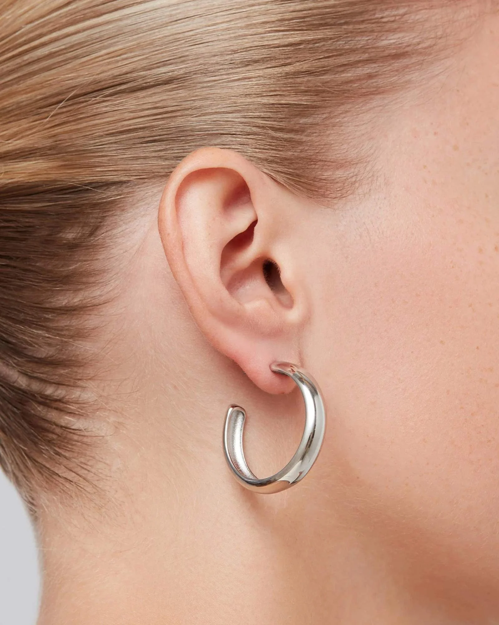 Staple Hoop Earrings - Large - Image 4
