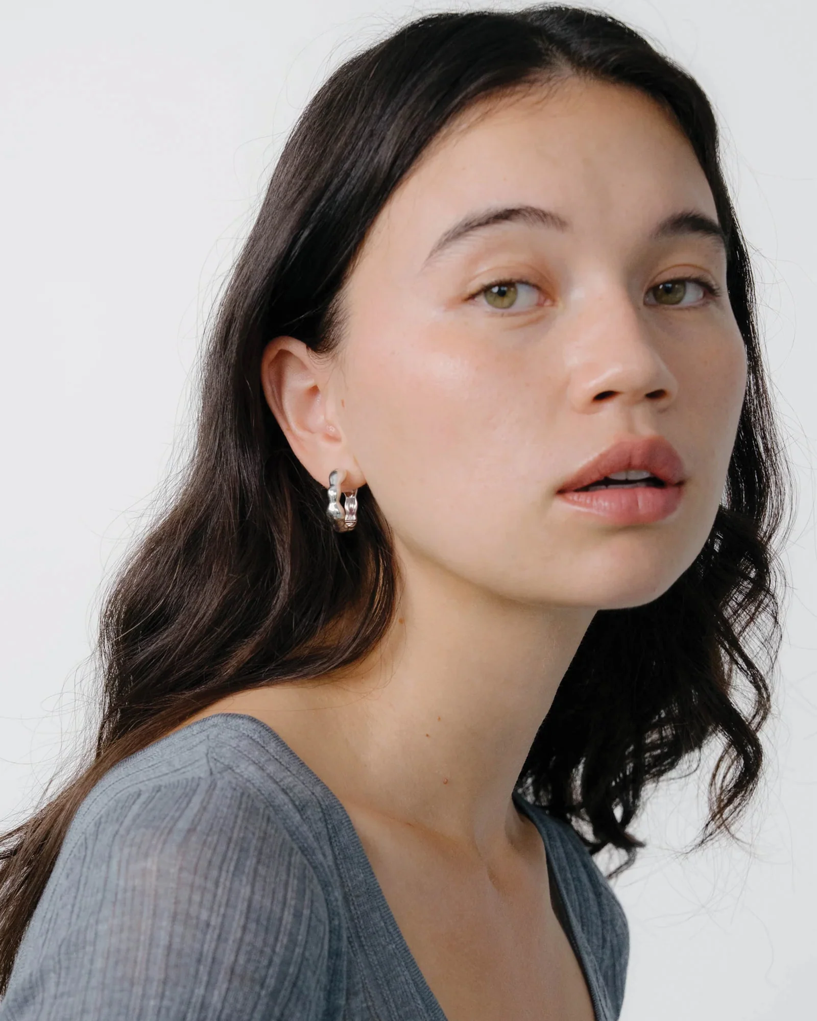 Lara Hoops | Medium - Image 4