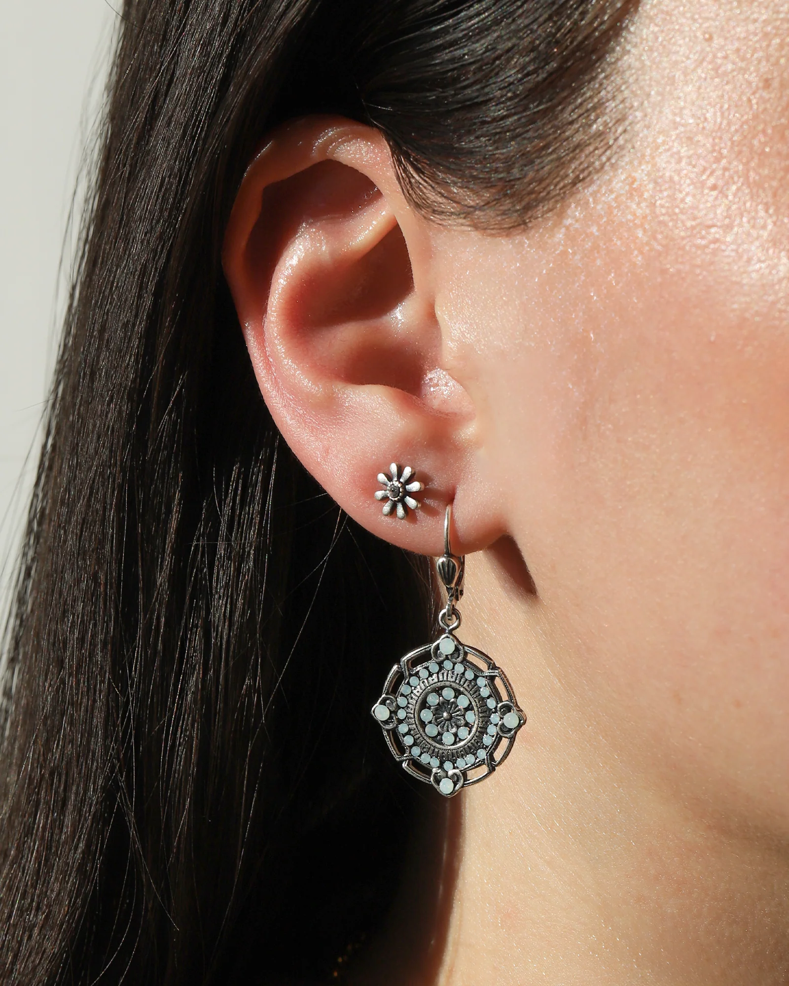 Daisy Crystal Centre Studs - Image 2