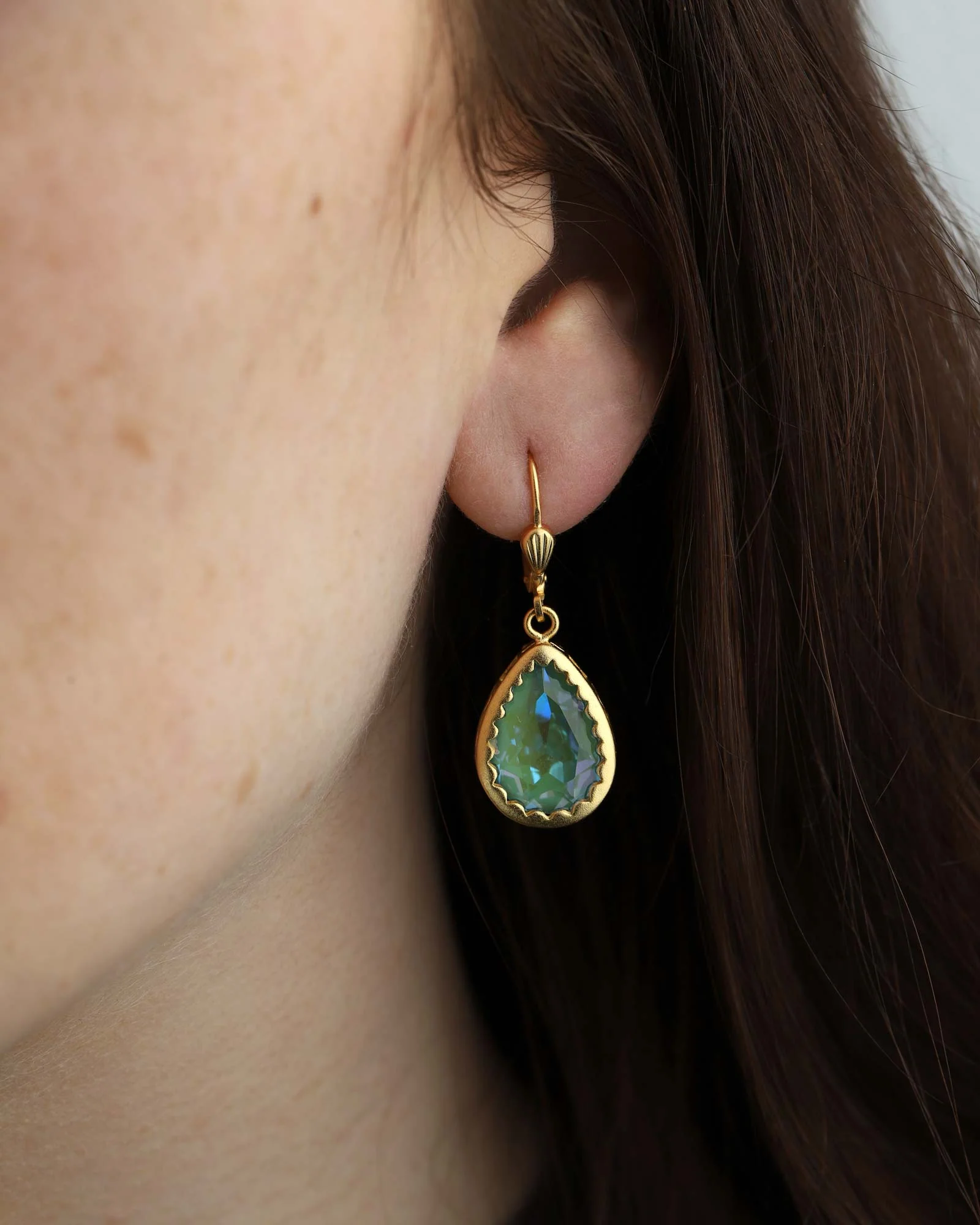Filigree Bezel Teardrop Hooks - Image 2