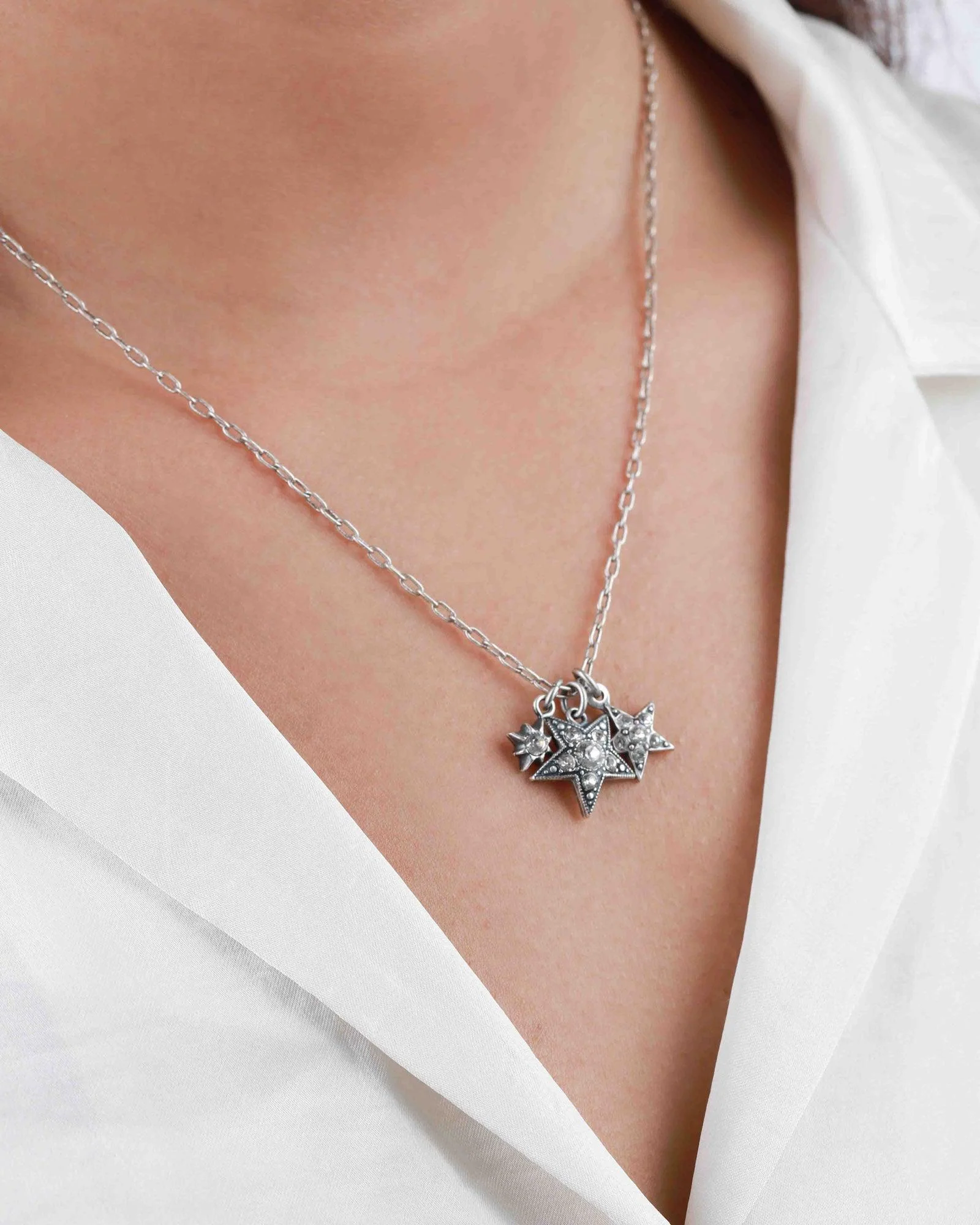 Three Gradient Star Necklace - Image 2