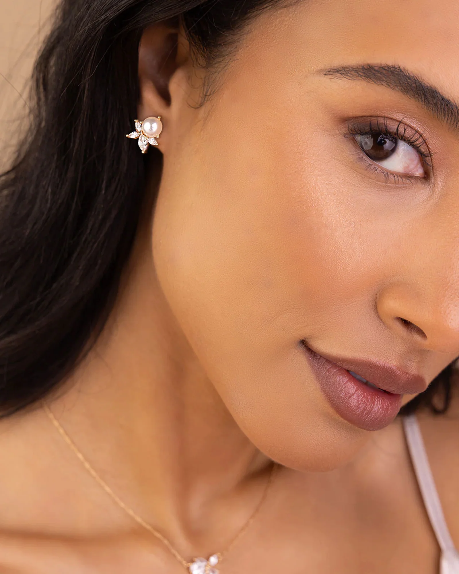 Sandra Studs - Image 2