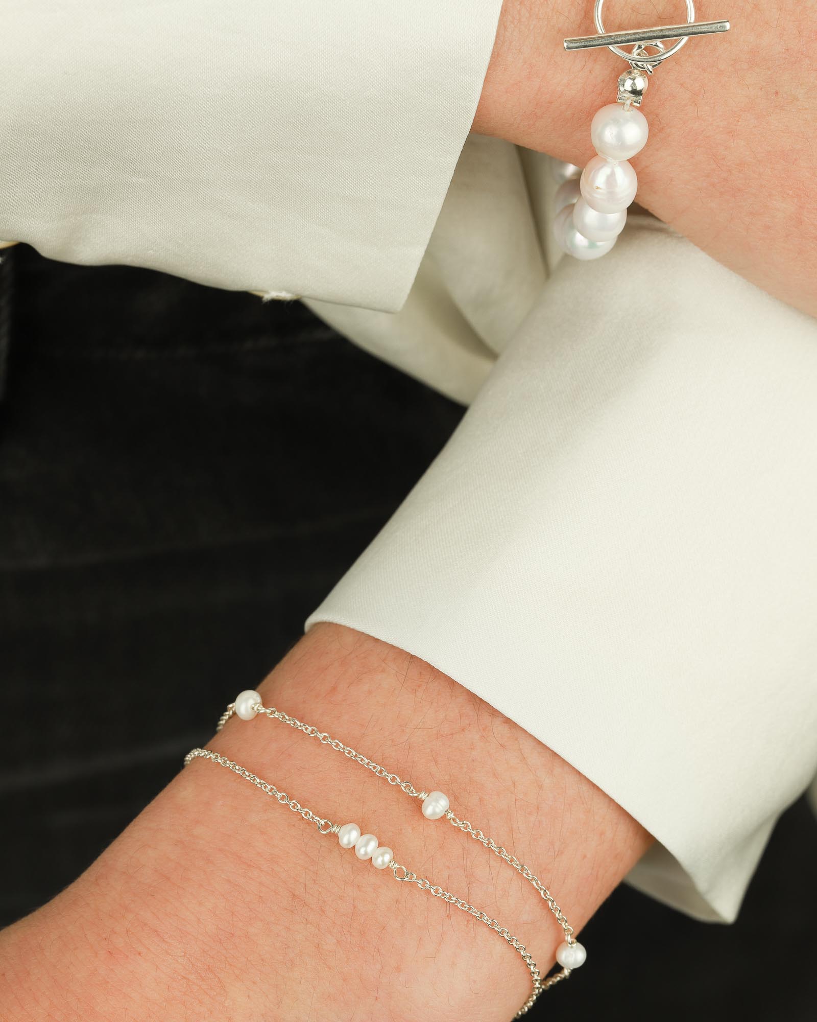 Three Pearl Bracelet - Image 4