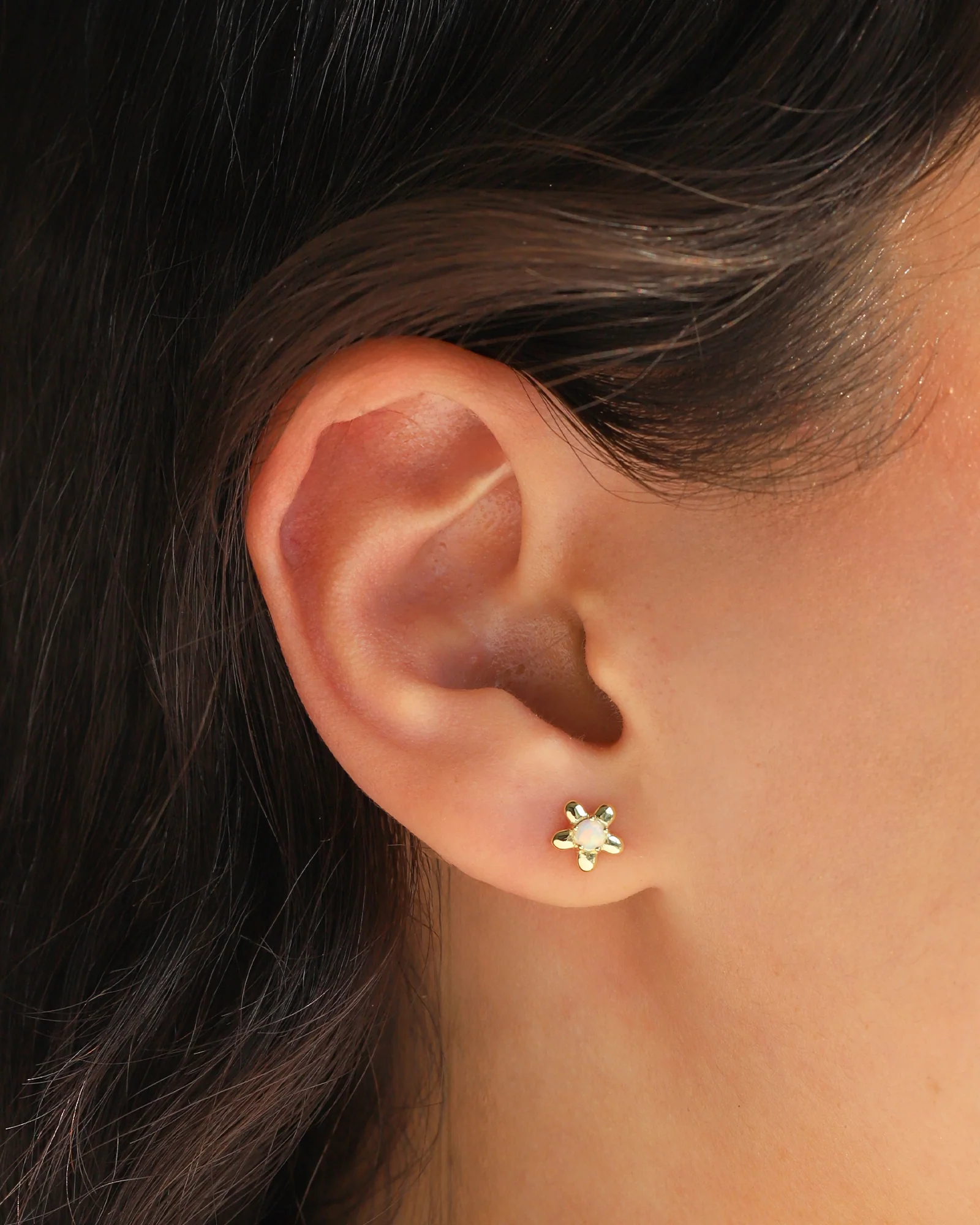 Daisy Stone Single Stud - Image 2