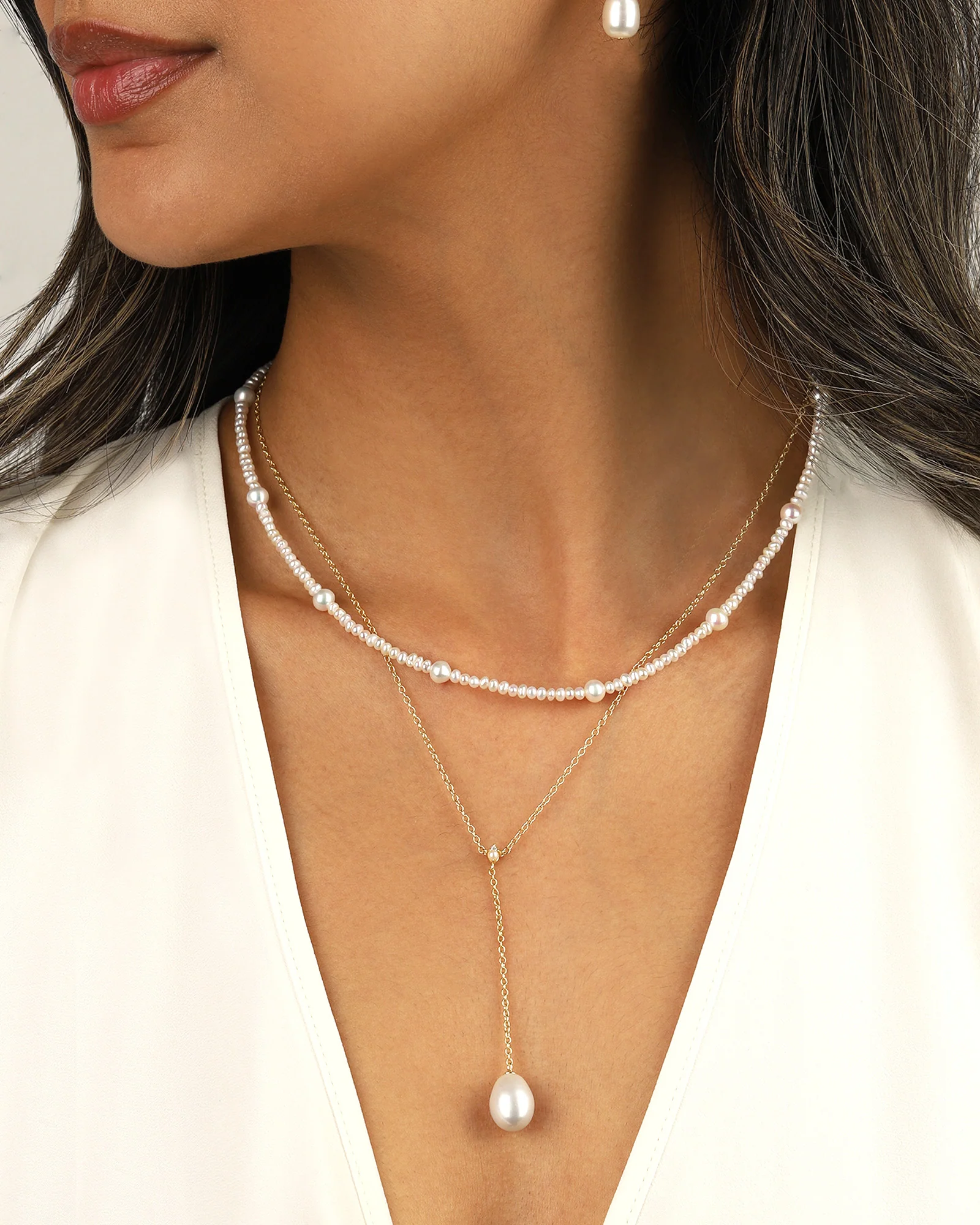 Mixed Size Pearl Necklace - Image 2
