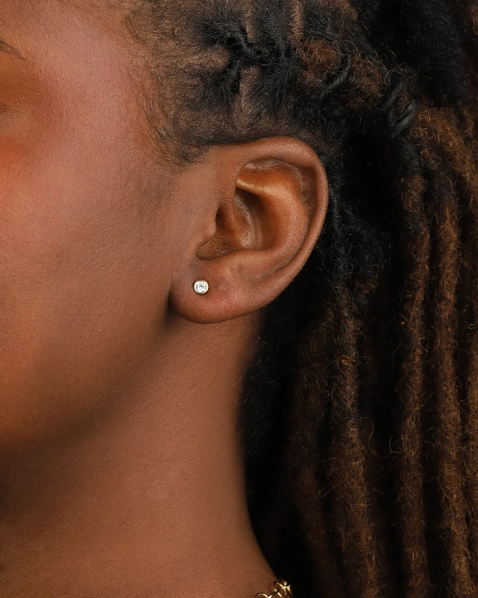CZ Bezel Single Stud - Image 4