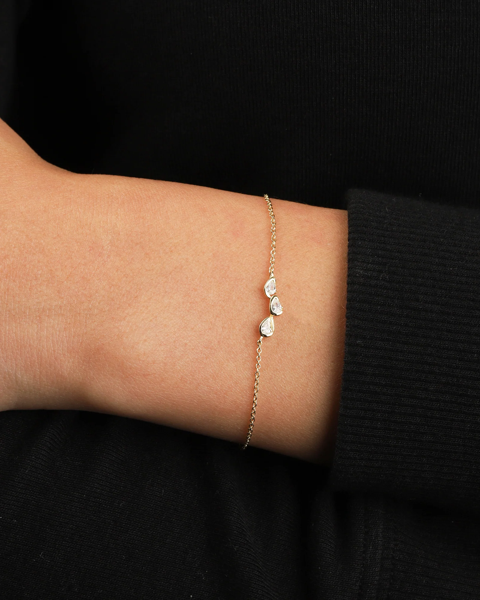 Three Bezel Teardrop Bracelet - Image 2