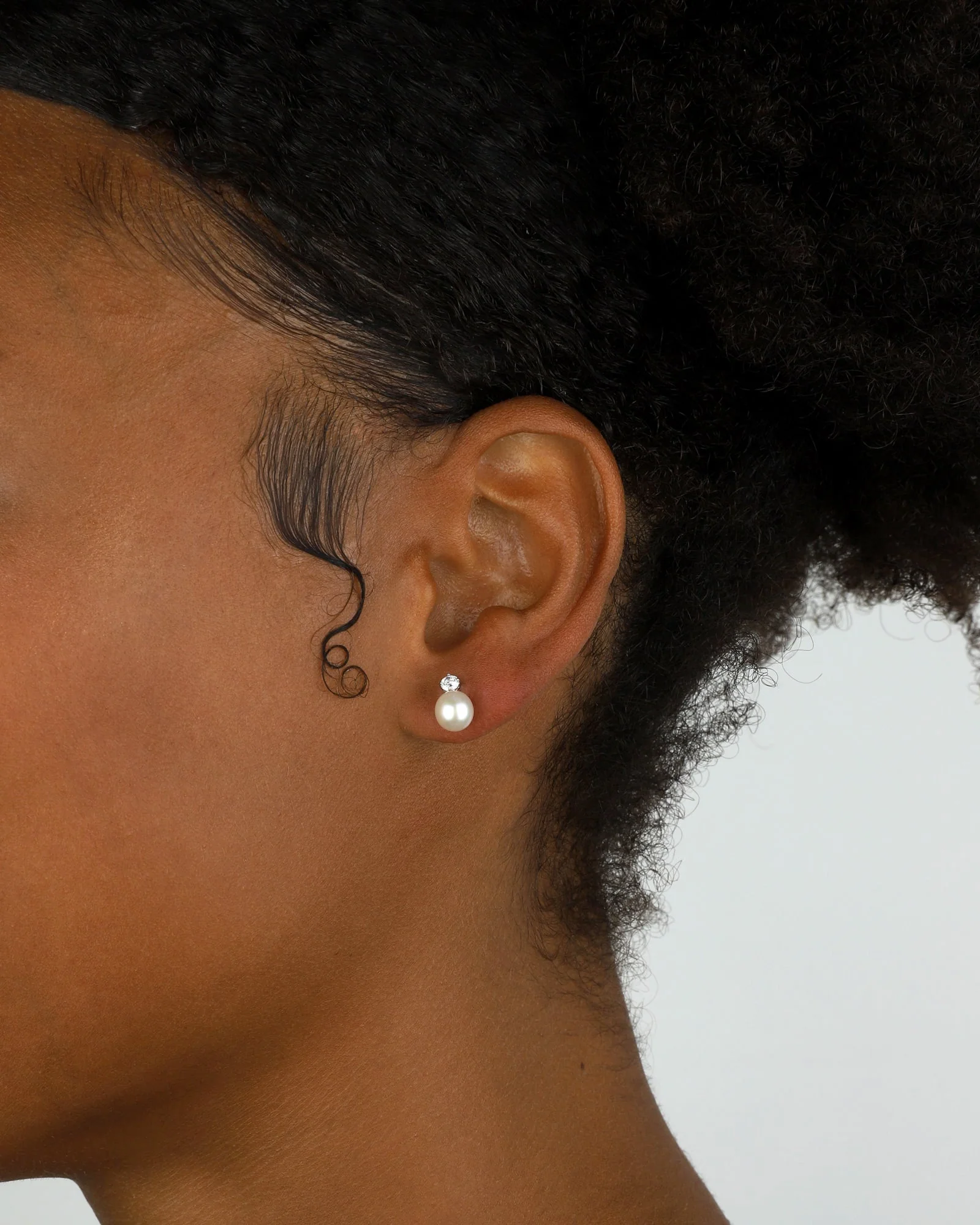 Pearl + CZ Single Stud I 6mm - Image 2